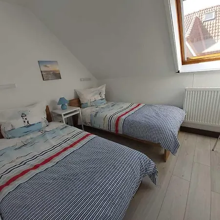 Ferienwohnung Haus Schwalbennest Bensersiel Exterior foto
